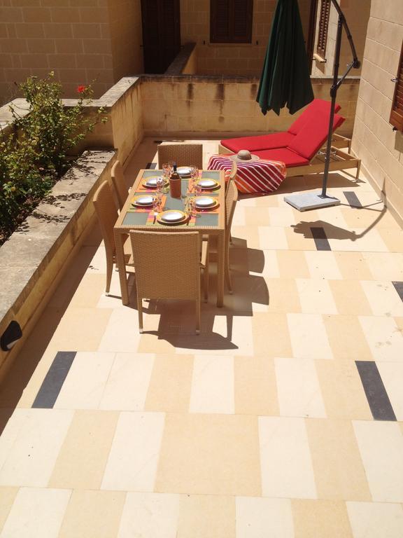 Fort Chambray Apartment Għajnsielem Δωμάτιο φωτογραφία